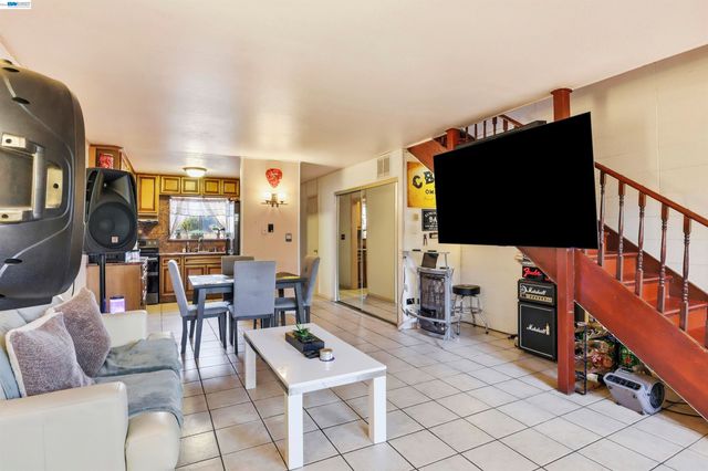 27505 Tampa Ave 29, Hayward, CA 94544