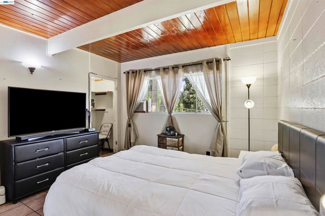 27505 Tampa Ave 29, Hayward, CA 94544