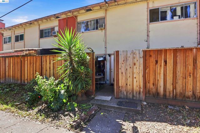 27505 Tampa Ave 29, Hayward, CA 94544