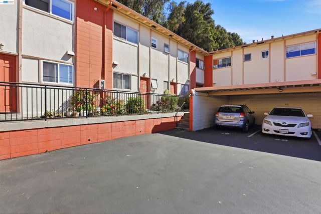 27505 Tampa Ave 29, Hayward, CA 94544