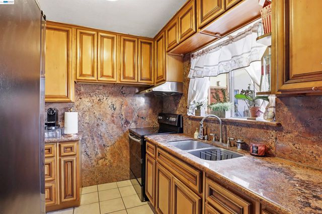 27505 Tampa Ave 29, Hayward, CA 94544