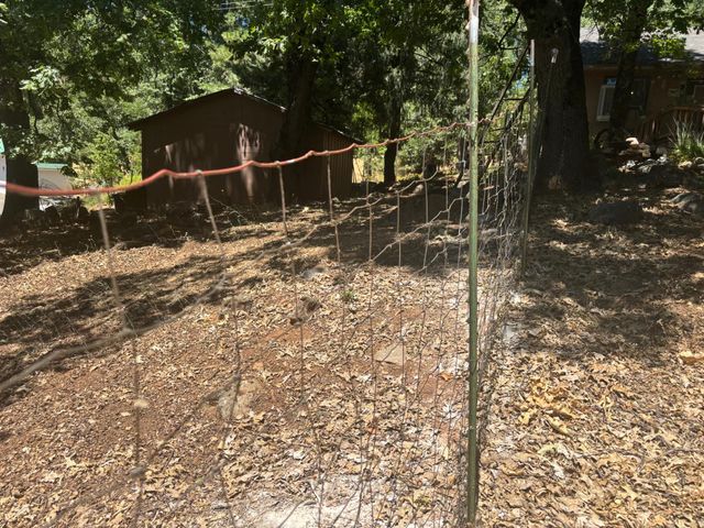 15574 Hinton Rd, Pioneer, CA 95666