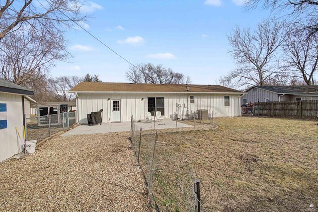 1911 Gardenia Terrace, Manhattan, KS 66502