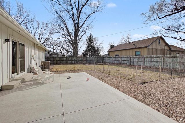 1911 Gardenia Terrace, Manhattan, KS 66502