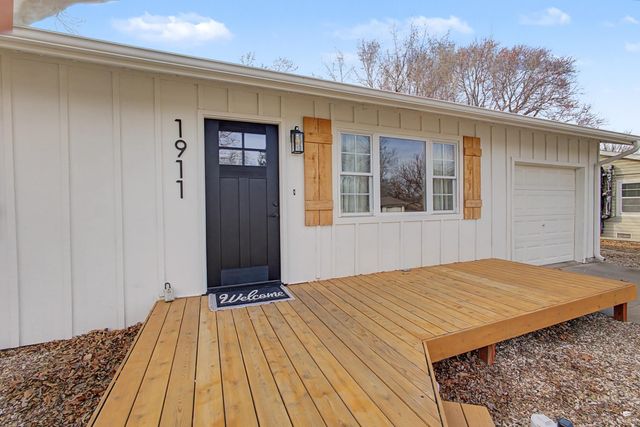 1911 Gardenia Terrace, Manhattan, KS 66502