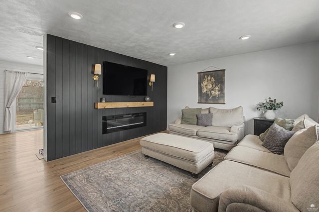 1911 Gardenia Terrace, Manhattan, KS 66502