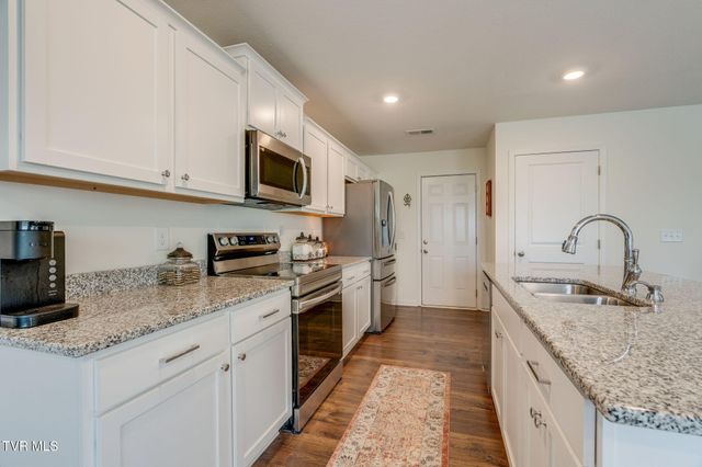 531 Cox Hollow Road, Kingsport, TN 37663