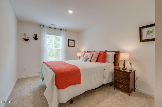 531 Cox Hollow Road, Kingsport, TN 37663
