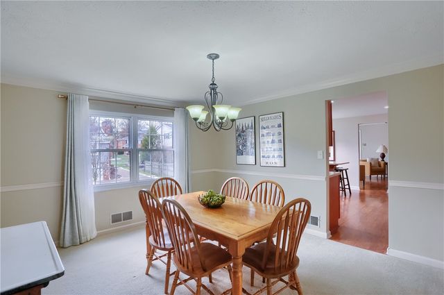 1702 Guyton Rd, Mccandless, PA 15101