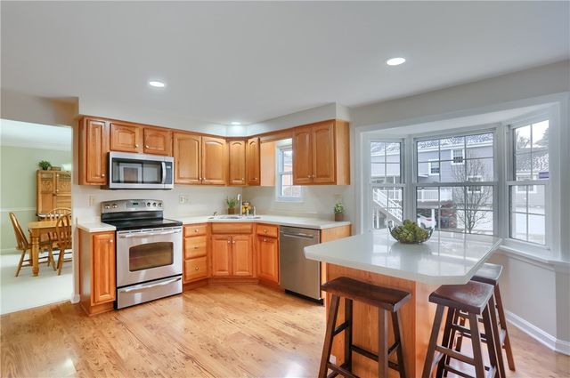 1702 Guyton Rd, Mccandless, PA 15101