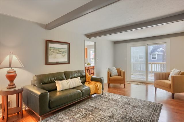 1702 Guyton Rd, Mccandless, PA 15101