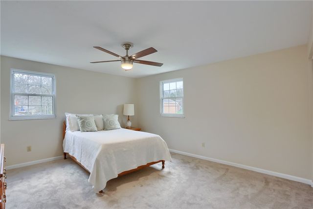 1702 Guyton Rd, Mccandless, PA 15101