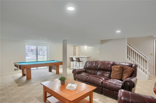 1702 Guyton Rd, Mccandless, PA 15101