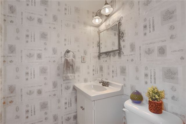 1702 Guyton Rd, Mccandless, PA 15101