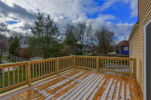 1702 Guyton Rd, Mccandless, PA 15101