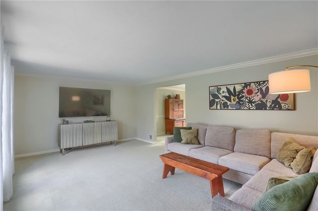 1702 Guyton Rd, Mccandless, PA 15101