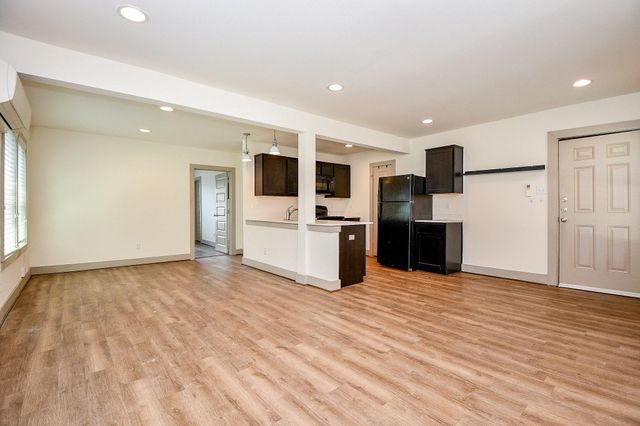 1011 Enid Street 2, Houston, TX 77009