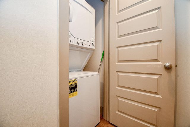 1011 Enid Street 2, Houston, TX 77009