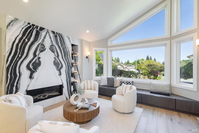 3335 Sterling Ct, Napa, CA 94558