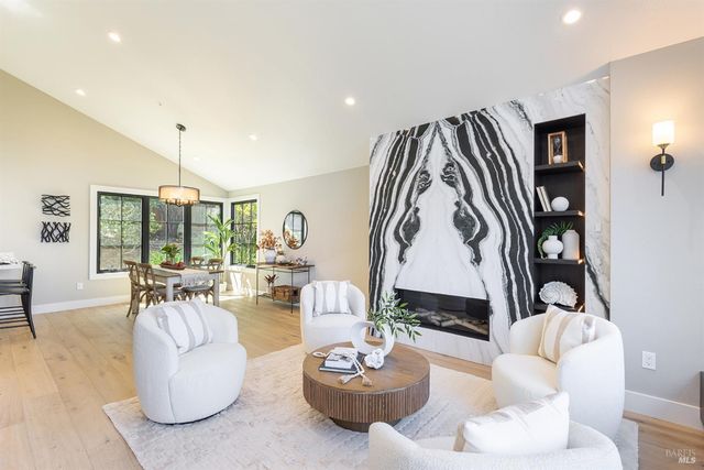 3335 Sterling Ct, Napa, CA 94558