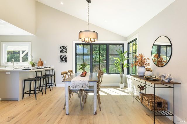 3335 Sterling Ct, Napa, CA 94558