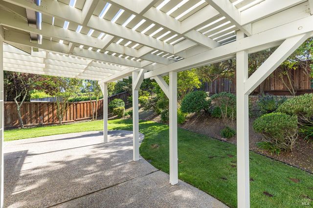 3335 Sterling Ct, Napa, CA 94558