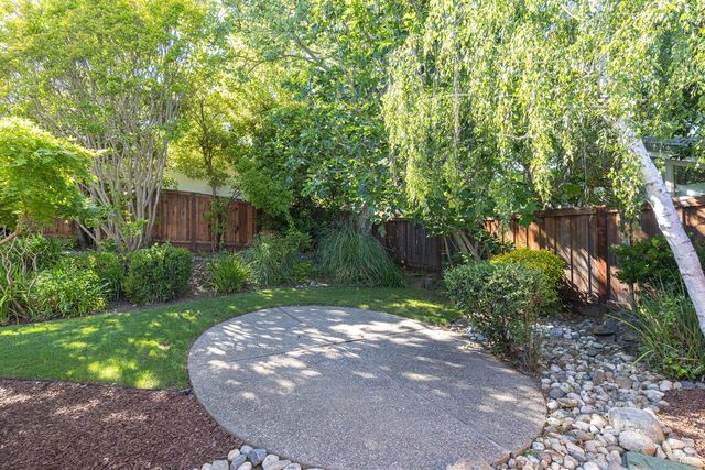 3335 Sterling Ct, Napa, CA 94558