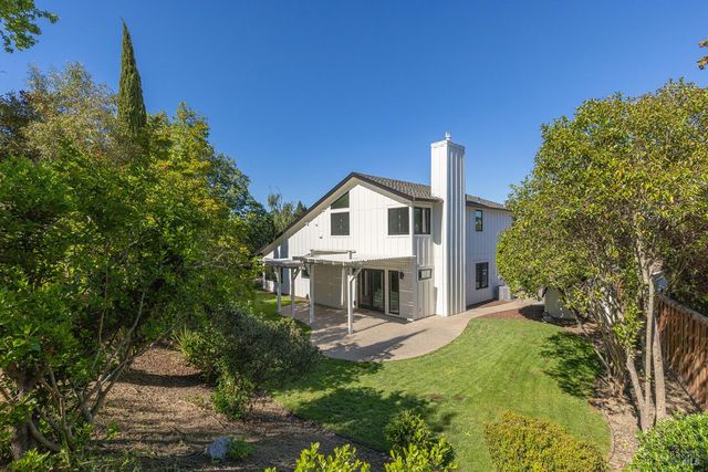 3335 Sterling Ct, Napa, CA 94558
