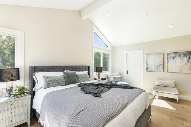 3335 Sterling Ct, Napa, CA 94558