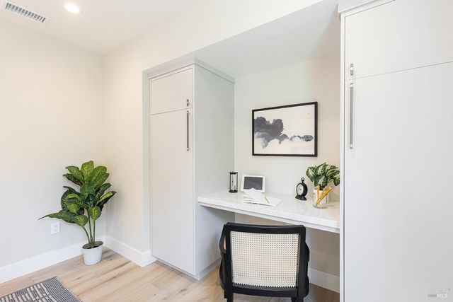 3335 Sterling Ct, Napa, CA 94558