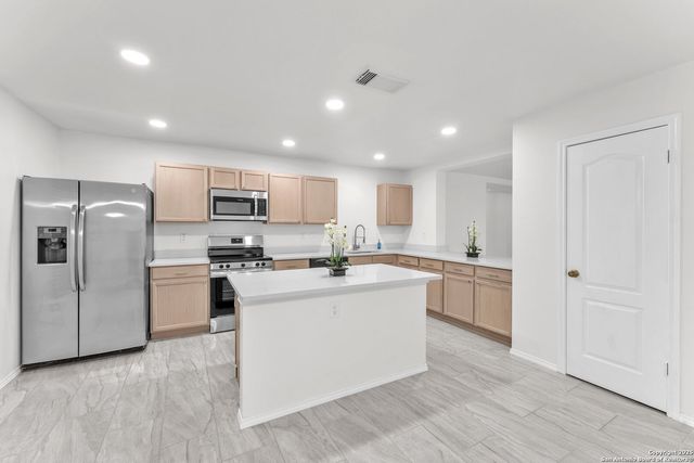 15515 SPRING SMT, San Antonio, TX 78247