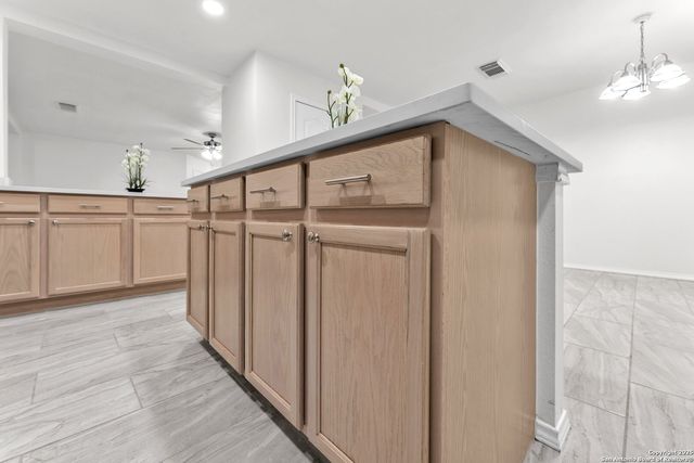 15515 SPRING SMT, San Antonio, TX 78247