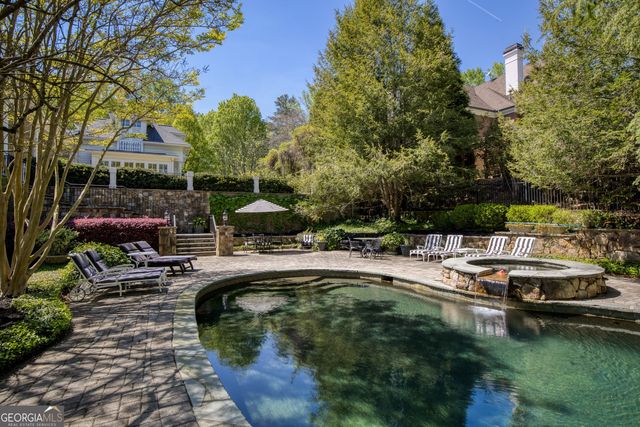 1095 Stonegate Court, Roswell, GA 30075