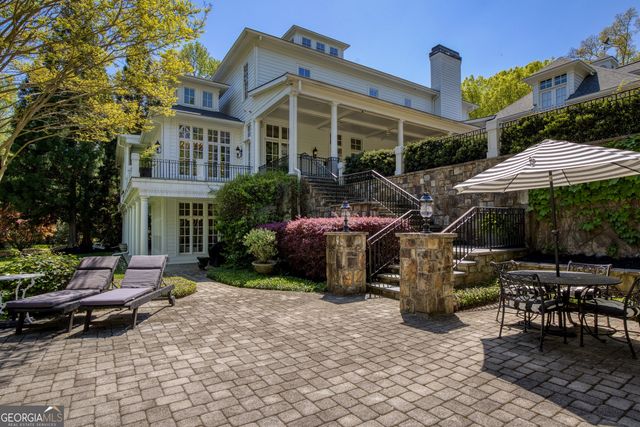 1095 Stonegate Court, Roswell, GA 30075