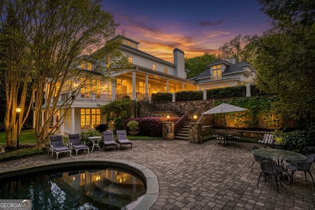 1095 Stonegate Court, Roswell, GA 30075