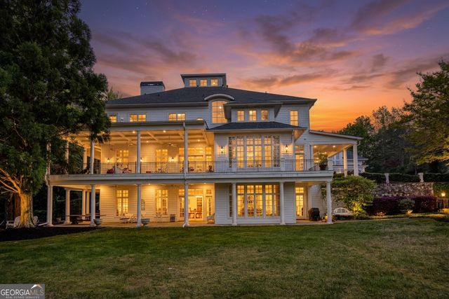 1095 Stonegate Court, Roswell, GA 30075