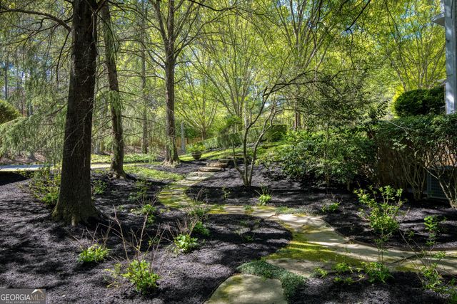 1095 Stonegate Court, Roswell, GA 30075