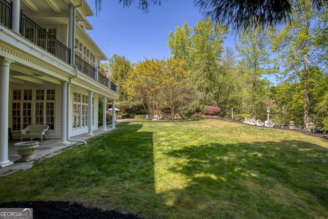 1095 Stonegate Court, Roswell, GA 30075