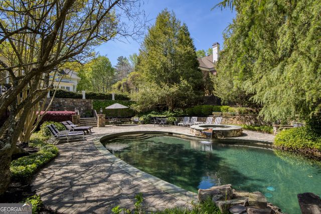 1095 Stonegate Court, Roswell, GA 30075