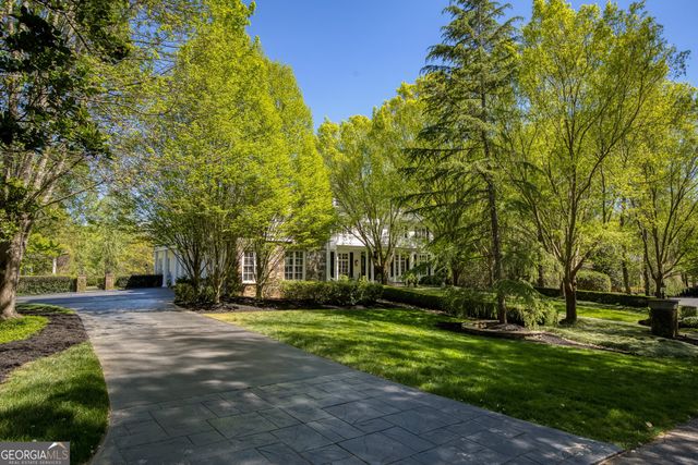 1095 Stonegate Court, Roswell, GA 30075