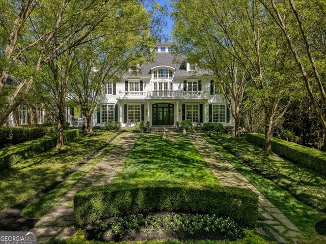 1095 Stonegate Court, Roswell, GA 30075