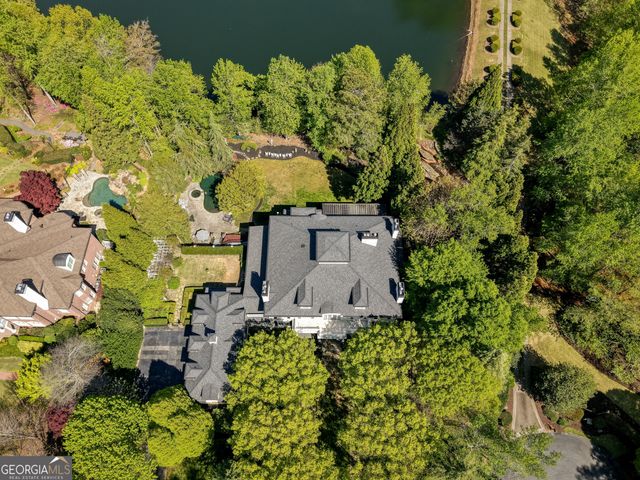 1095 Stonegate Court, Roswell, GA 30075