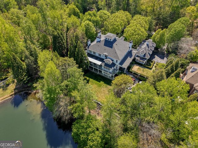 1095 Stonegate Court, Roswell, GA 30075