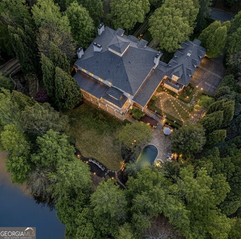 1095 Stonegate Court, Roswell, GA 30075