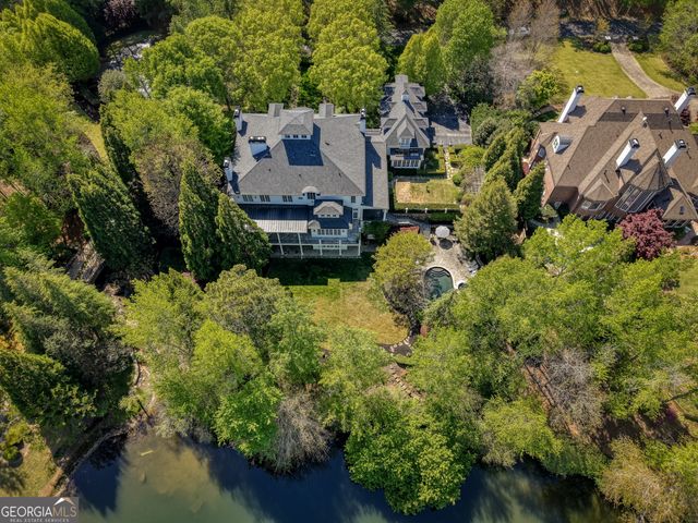 1095 Stonegate Court, Roswell, GA 30075