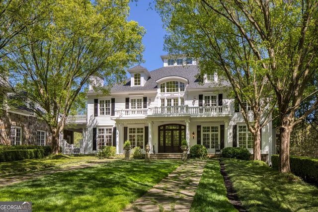 1095 Stonegate Court, Roswell, GA 30075