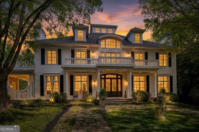 1095 Stonegate Court, Roswell, GA 30075