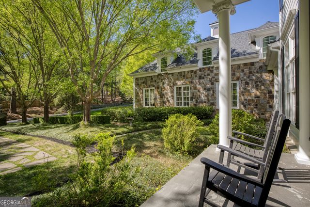 1095 Stonegate Court, Roswell, GA 30075
