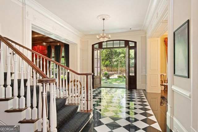 1095 Stonegate Court, Roswell, GA 30075