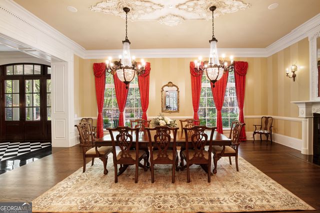 1095 Stonegate Court, Roswell, GA 30075